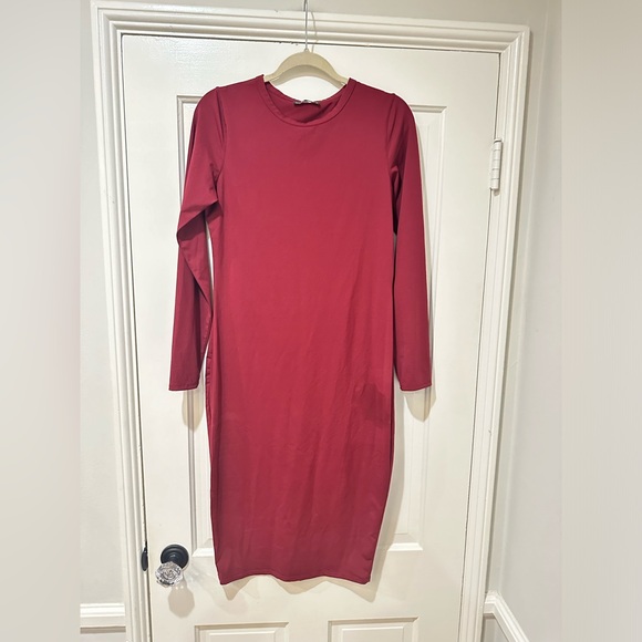 Zara dark burgundy long sleeve crewneck midi bodycon dress - Picture 1 of 8